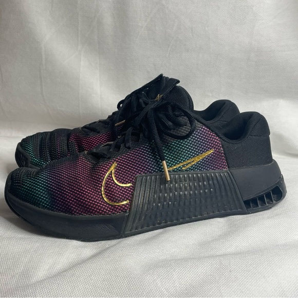Nike Wmns Metcon 9 PRM Womens Size US 10 EU 42 Black Fire Berry Shoes FB7151-001 - Picture 8 of 15